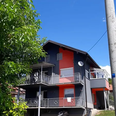 Nadija Apartman *